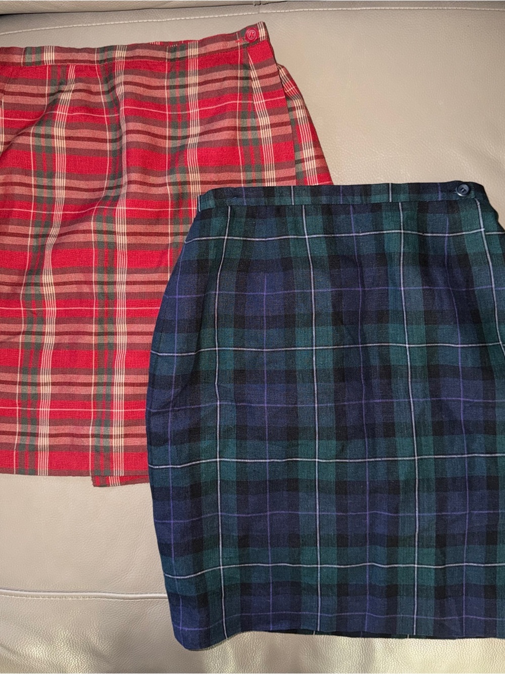 2 vtg Chelsea Cambell Petites Plaid Mini Skirts Side Wrap Blue & Red sz Women 2P